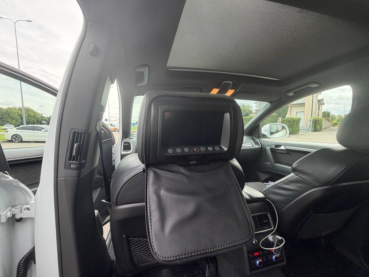 Audi Q7 3.0 tdi S LINE quattro 245cv tiptronic