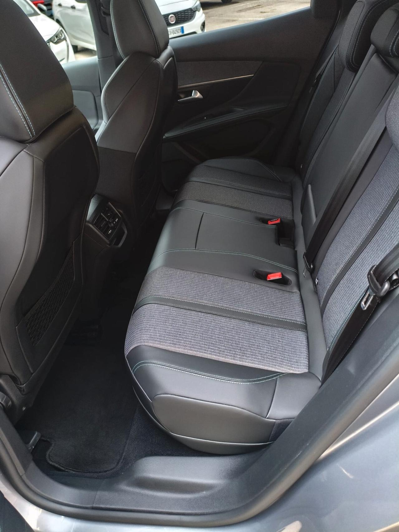 Peugeot 3008 1.6 Plug-In Hybrid 225Cv Eat8 Allure Pack