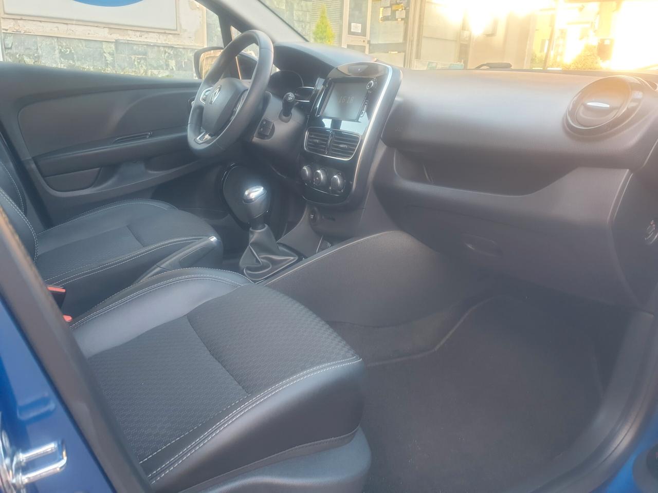 Renault Clio dCi 8V 90 CV 5 porte Moschino Life