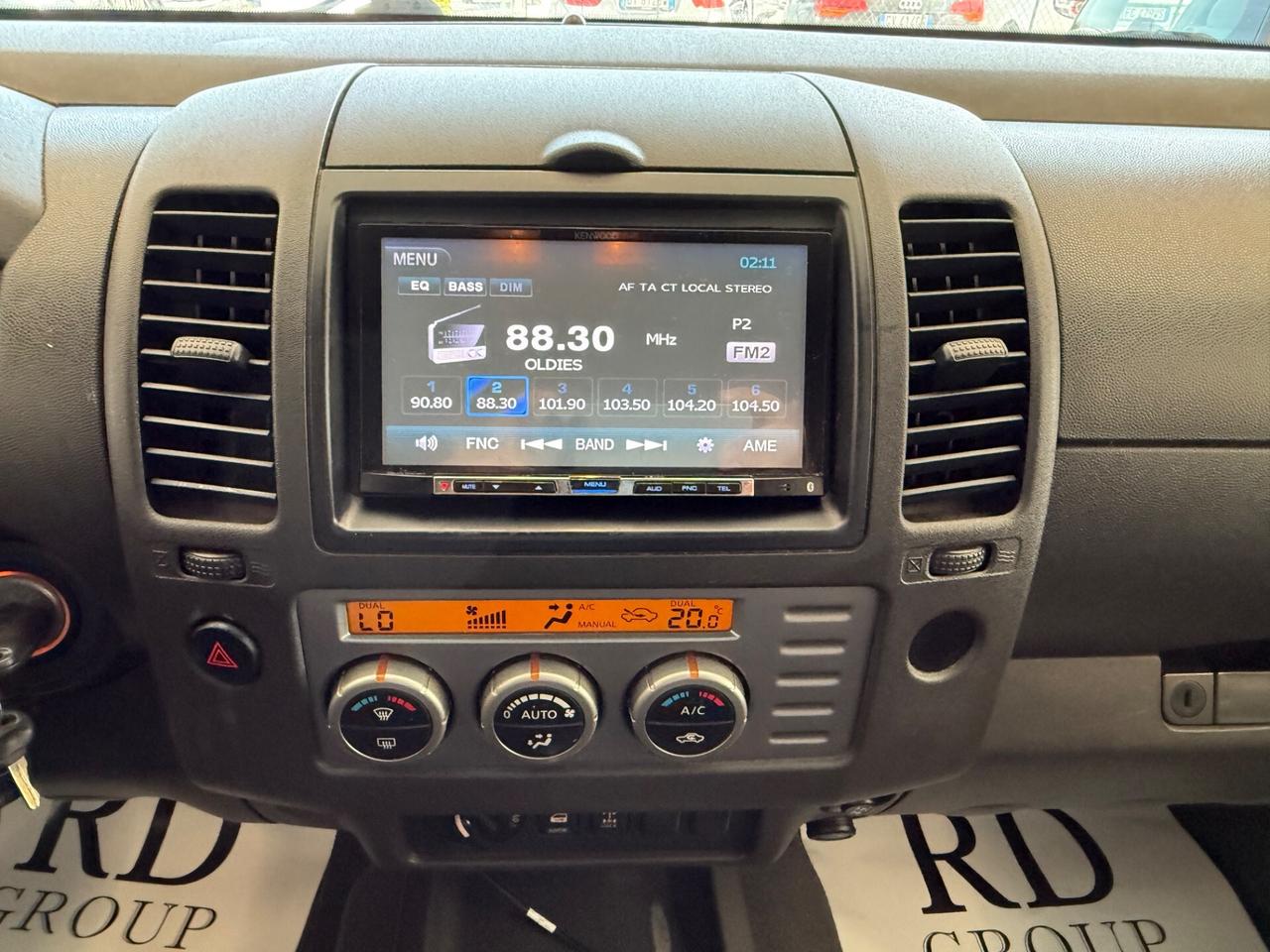 Nissan Navara 2.5 dCi DoubleCab premium automatico