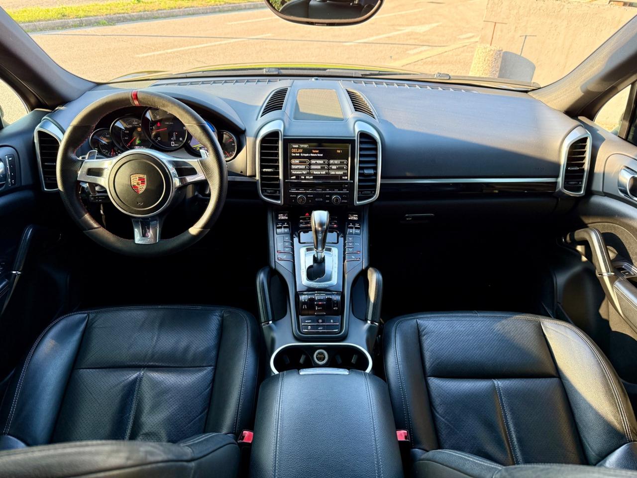 Porsche Cayenne 3.0 Diesel 2012 21”