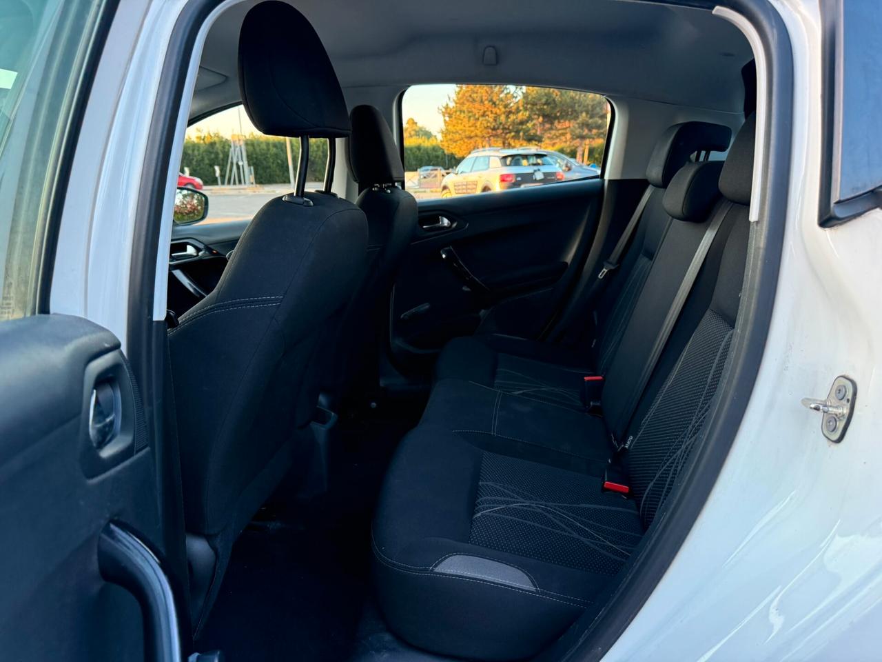 Peugeot 208 1.4 VTi GARANZIA 12 MESI