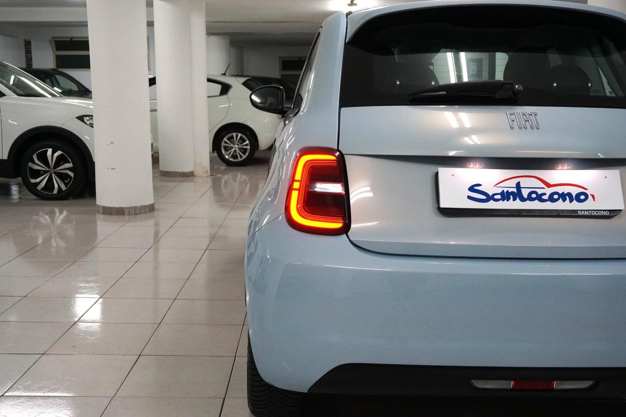 Fiat 500e Berlina 23,65 kWh Action
