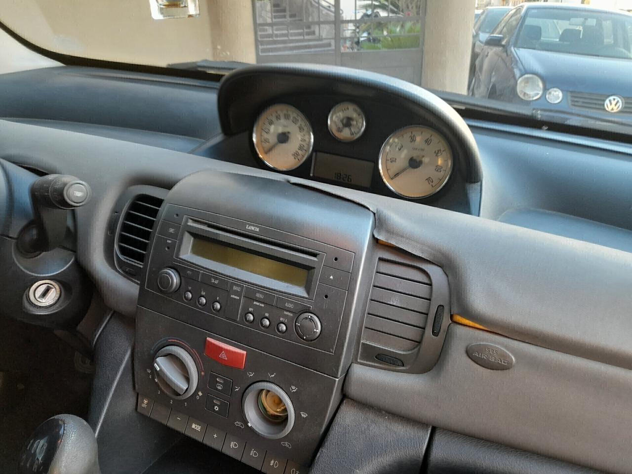 Lancia Ypsilon 1.3 Multijet 16V