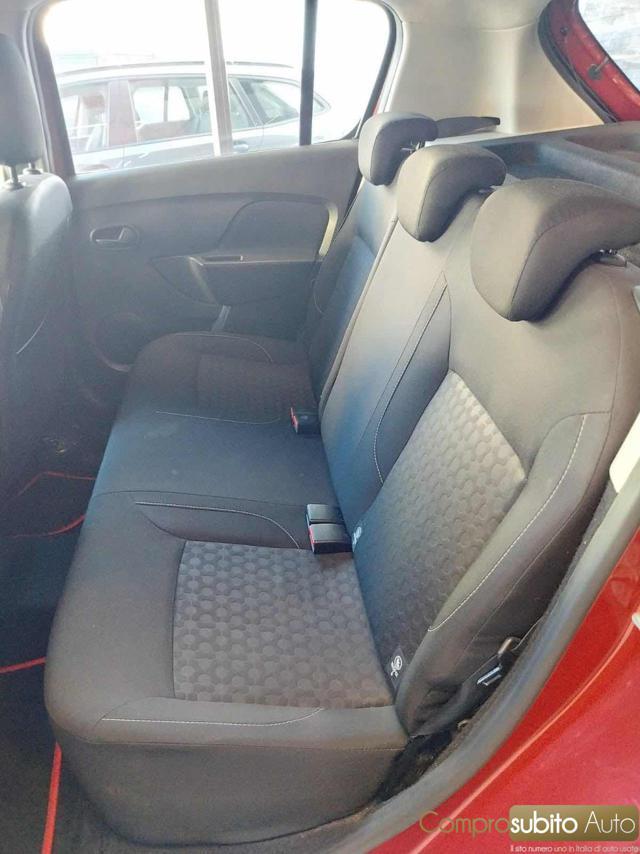 DACIA Sandero 1.2 75CV Serie Speciale Lauréate Family