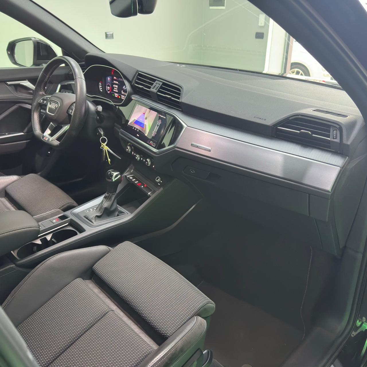 Audi Q3 Sportback 35 TDI S-line edition S-tronic Tetto