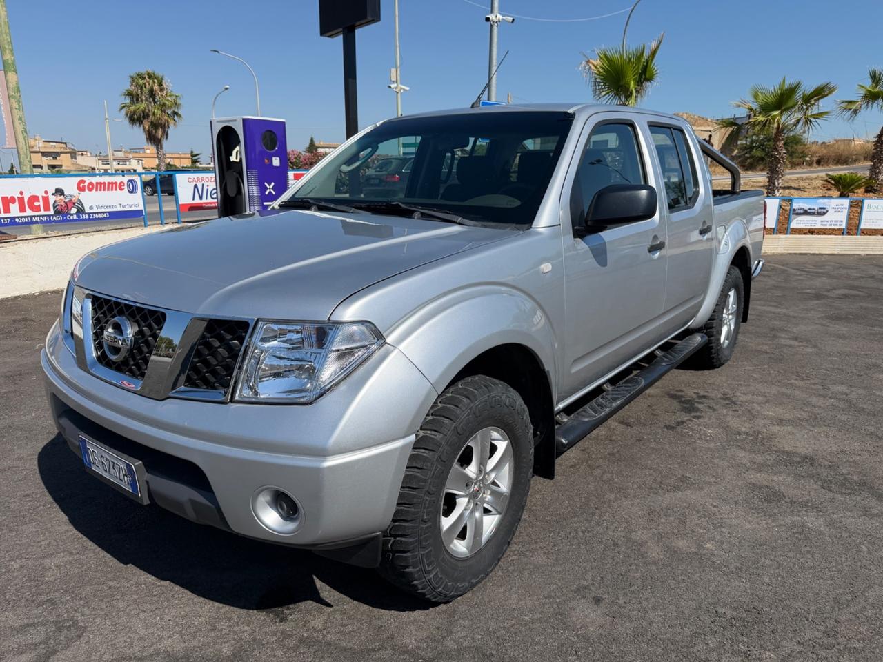 Nissan Navara 2.5 dCi 4 porte Double Cab XE 4X4 AUTOMATICA