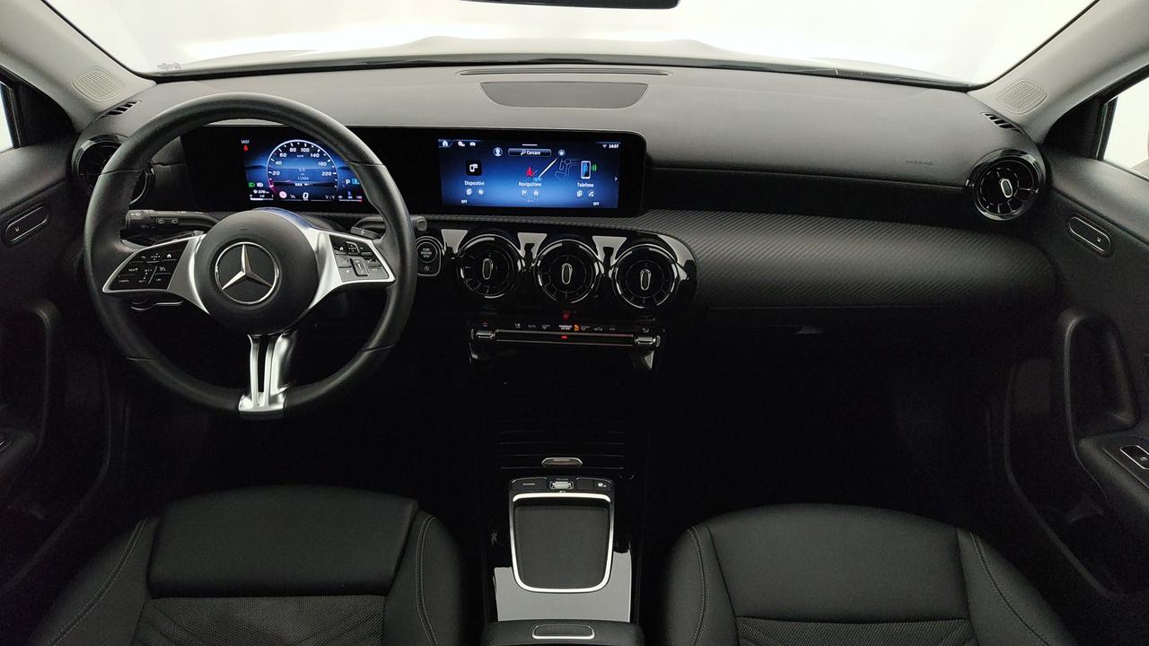 Mercedes-Benz A 180 d Advanced auto