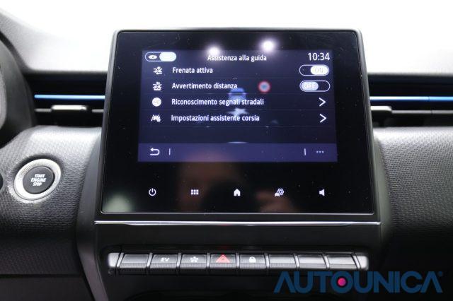 RENAULT Clio FULL HYBRID E-TECH 140 CV AUTOMATICA