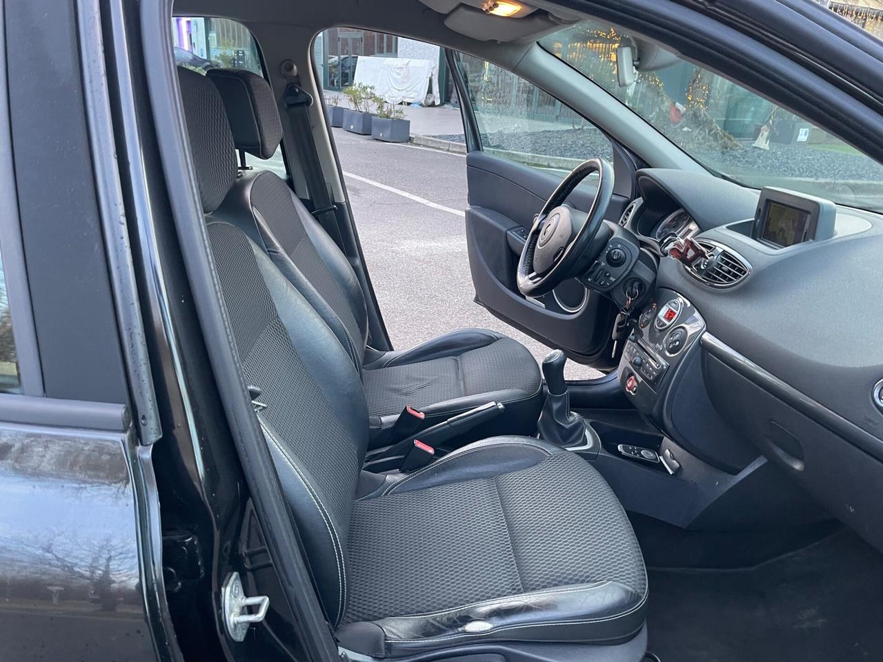 Renault Clio 1.2 16V TCE 100CV SporTour*Neopatentati*Navi*