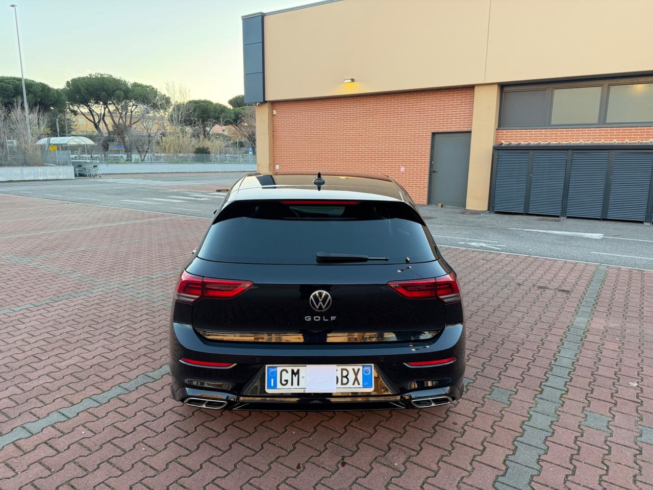 Volkswagen Golf 2.0 TDI DSG R-Line
