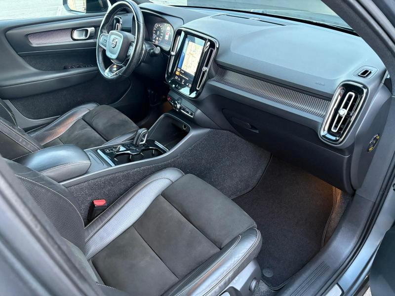 Volvo XC40 2.0 d3 150 CV R-design 4X4