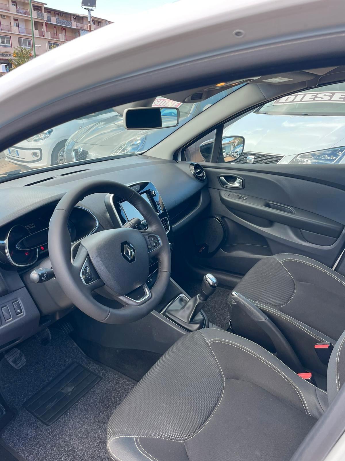 Renault Clio "Finanzaibile Senza Busta Paga"