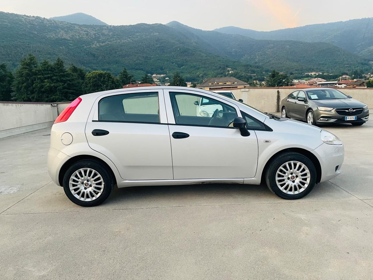 Fiat Punto 1.3 MJT OK NEOPATENTATI