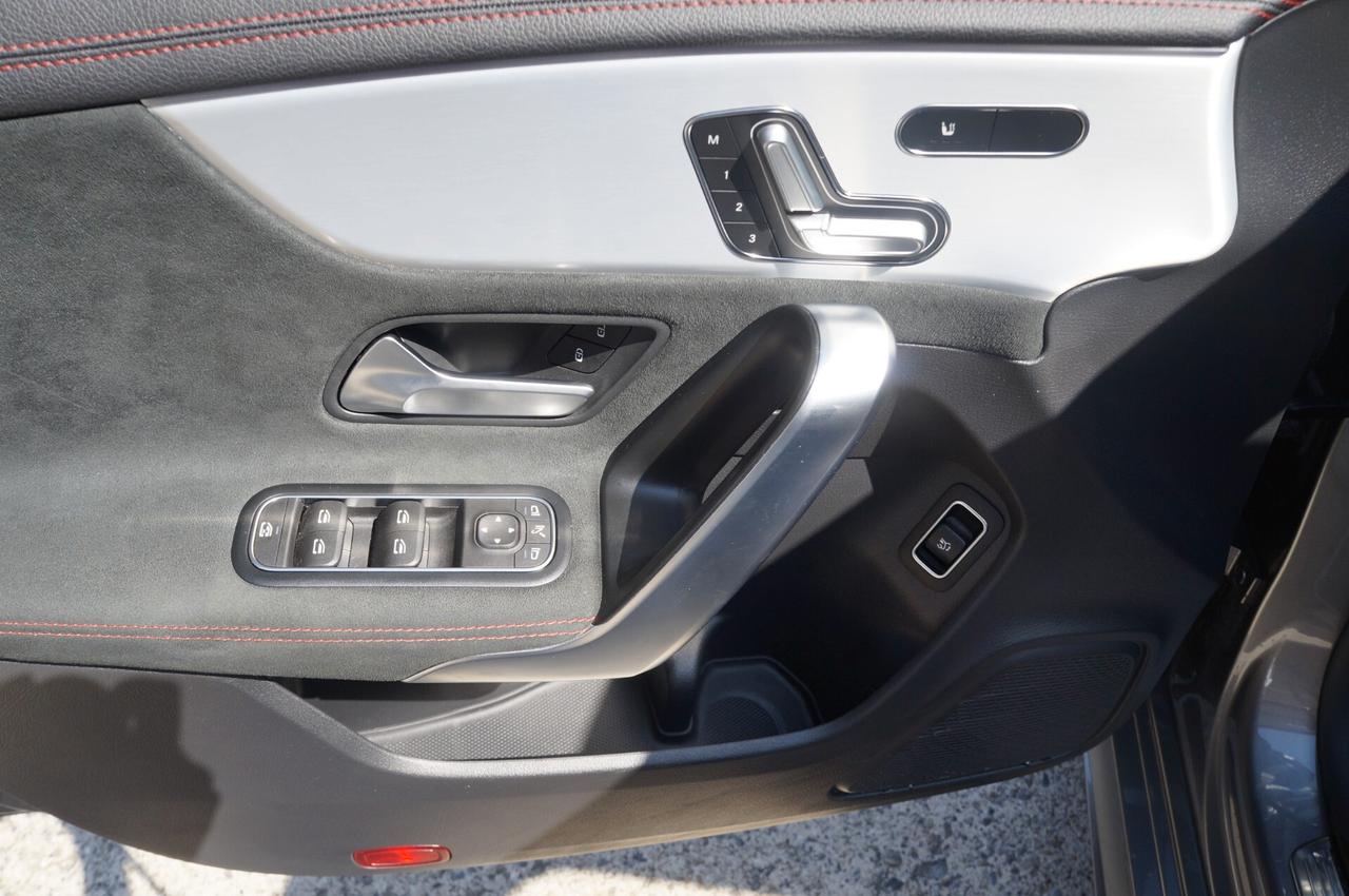 Mercedes-benz CLA 220 d Automatic Shooting Brake Premium 190CV NIGHT TETTO ACC