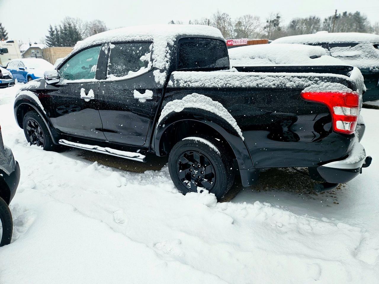 Mitsubishi L200 2.4 DI-D/181CV Double Cab Intense Hp Mivec