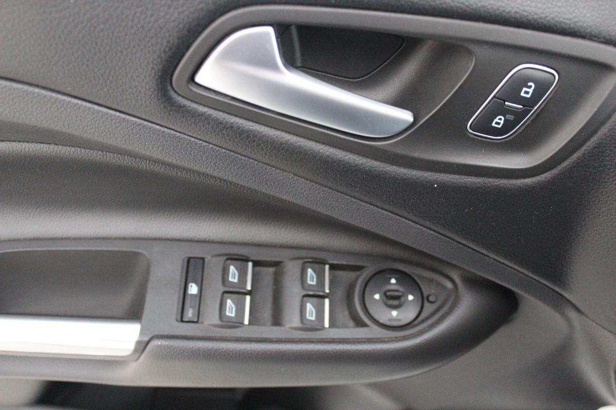 FORD - Kuga - 2.0 TDCI 120 CV S&S 2WD ST-Line