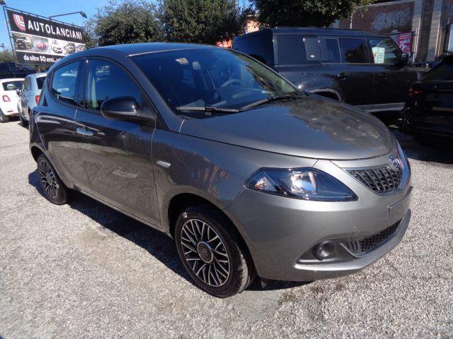 LANCIA Ypsilon 1000 HYBRID PLATINO 70CV CAM CARPLAY CERCHI ITALIA