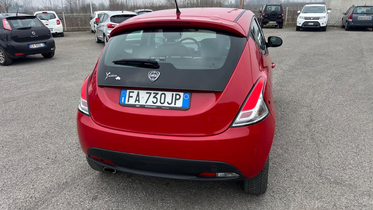 Lancia Ypsilon 1.2 69 CV 5 porte GPL Ecochic Gold