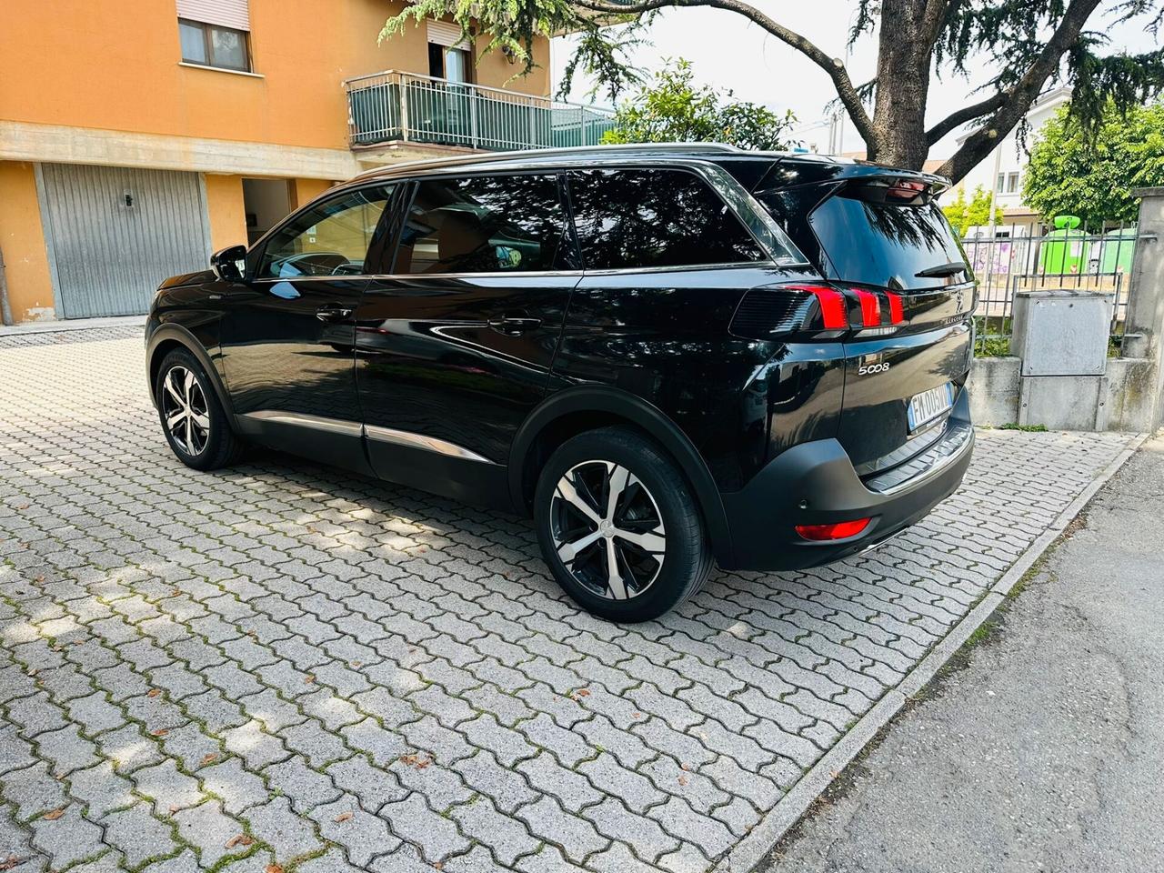 Peugeot 5008 BlueHDi 120 S&S EAT6 GT Line