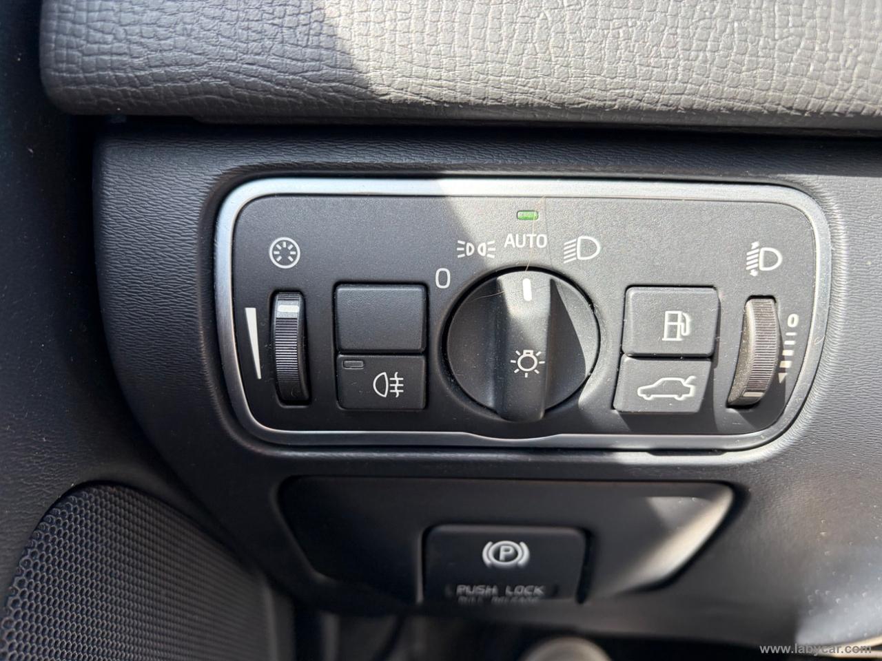 VOLVO XC60 D3 Geartronic Momentum