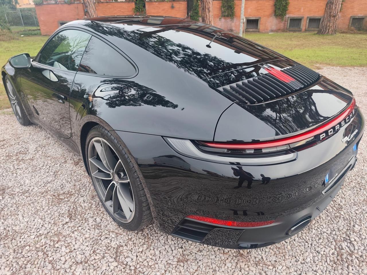 Porsche 911 Carrera