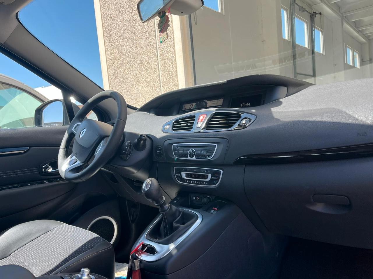 Renault Scenic Scénic X-Mod 1.5 dCi 110CV Dynamique