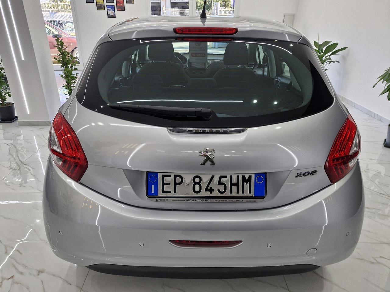PEUGEOT 208 1.4 HDi 68CV ALLURE