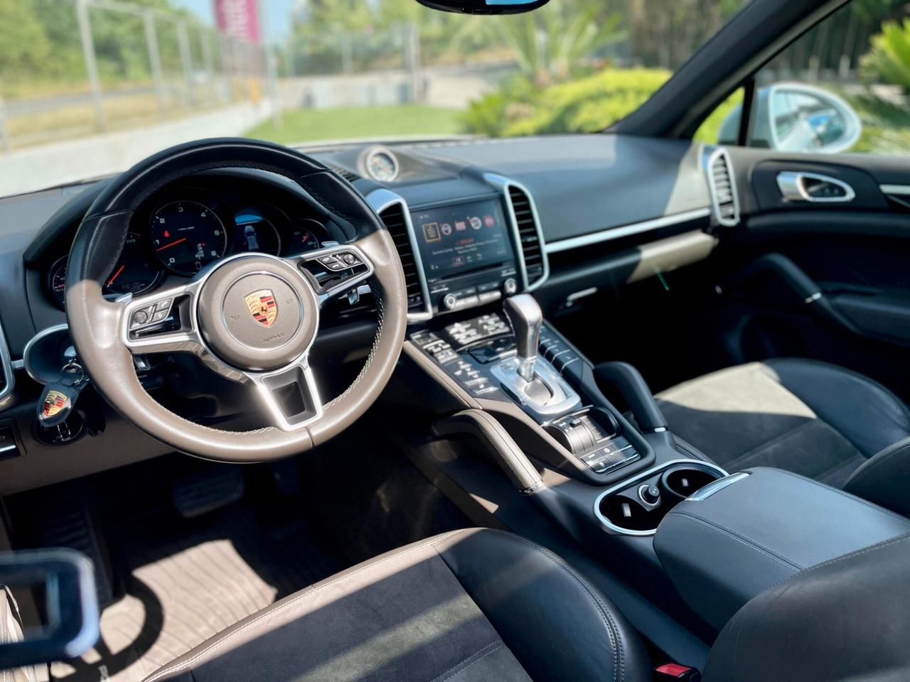 Porsche Cayenne 3.0 Diesel Platinum Edition