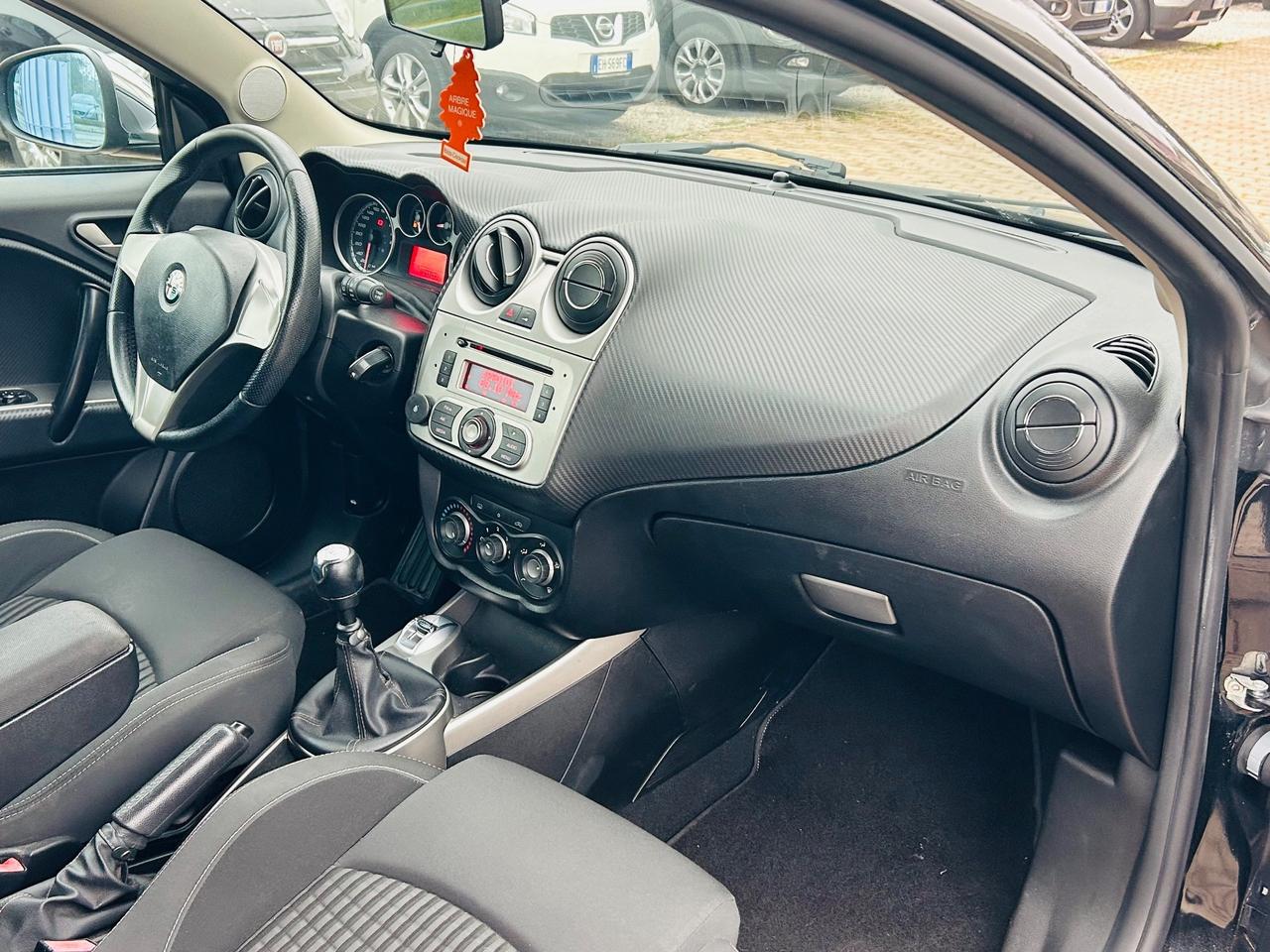 Alfa Romeo MiTo 1.4 105 CV M.air S&S Distinctive Sport Pack