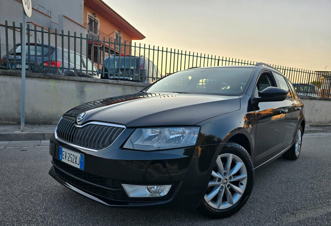 SKODA OCTAVIA RESTYLING 1.6 TDI 2015 PERFETTA