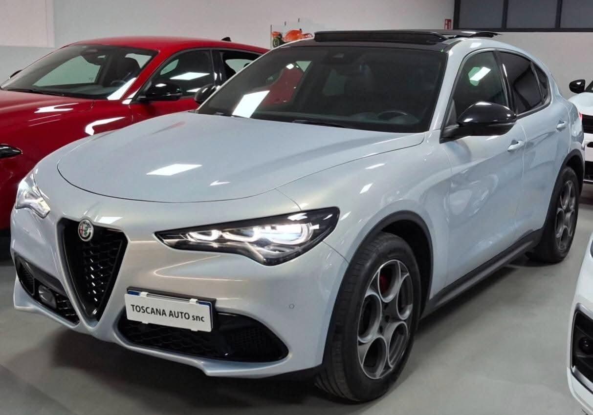 Alfa Stelvio 210 CV Q4 Sprint tetto panoramico full optional