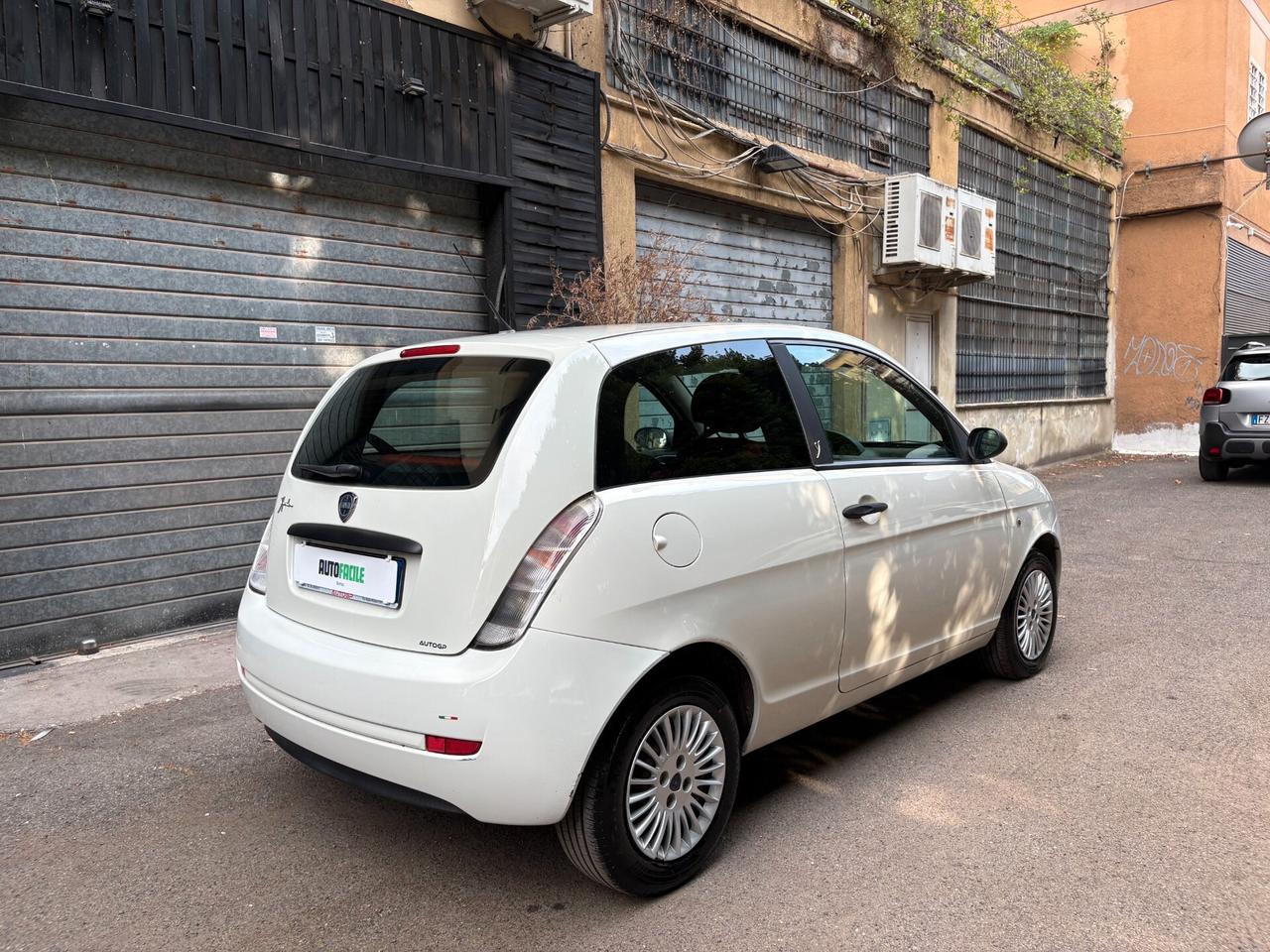 Lancia Ypsilon 1.2 Versus - DISTRIBUZIONE FATTA