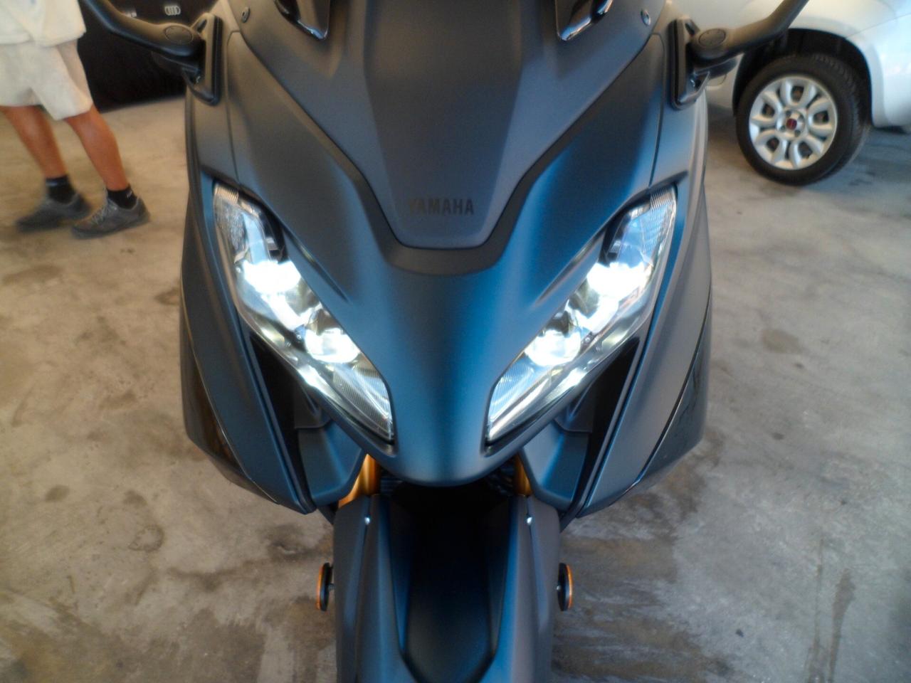 Yamaha T Max 560 tech max dark Petrol solo km480