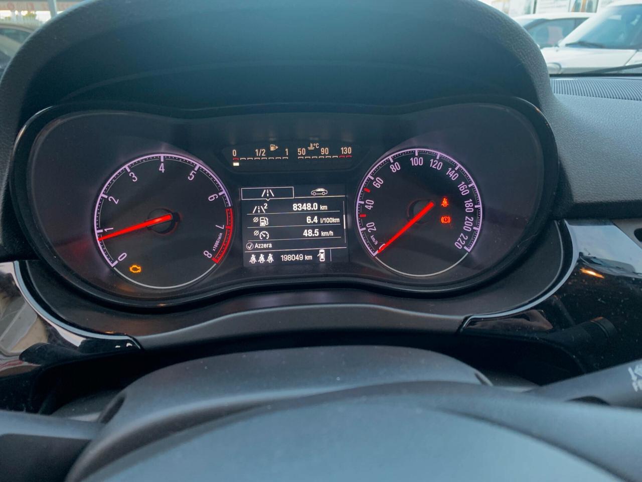 Opel Corsa 1.2 5 porte b-Color