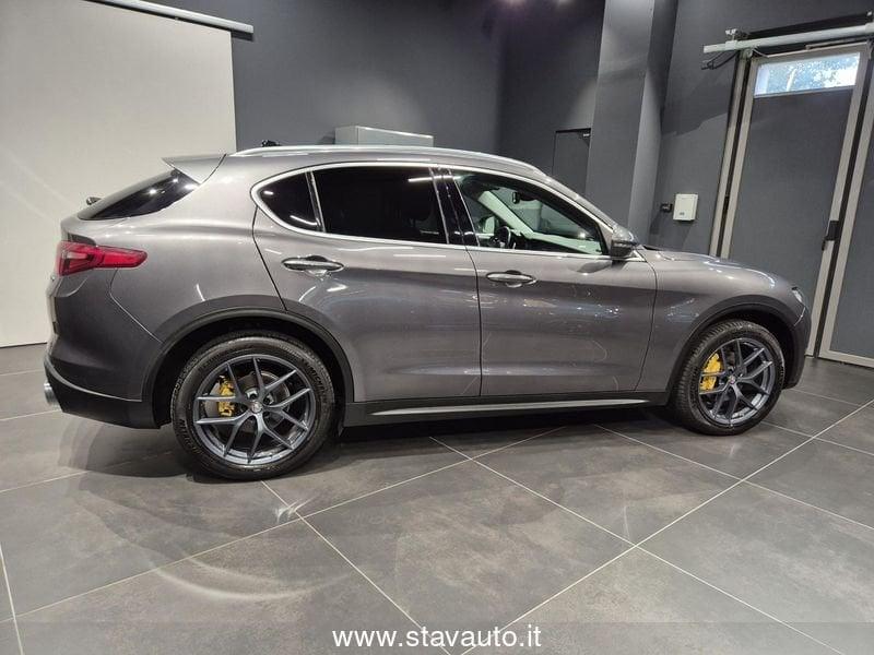 Alfa Romeo Stelvio 2.2 Turbodiesel 210 CV AT8 Q4 Executive