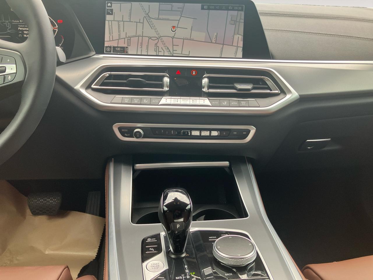 BMW X5 xdrive30d mhev 48V xLine auto
