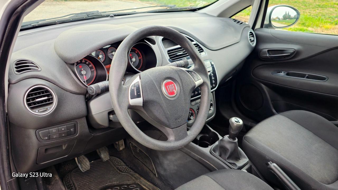 FIAT PUNTO 1.3 MULTIJET EURO 5 OK NEOPATENTATI GARANZIA 12 MESI