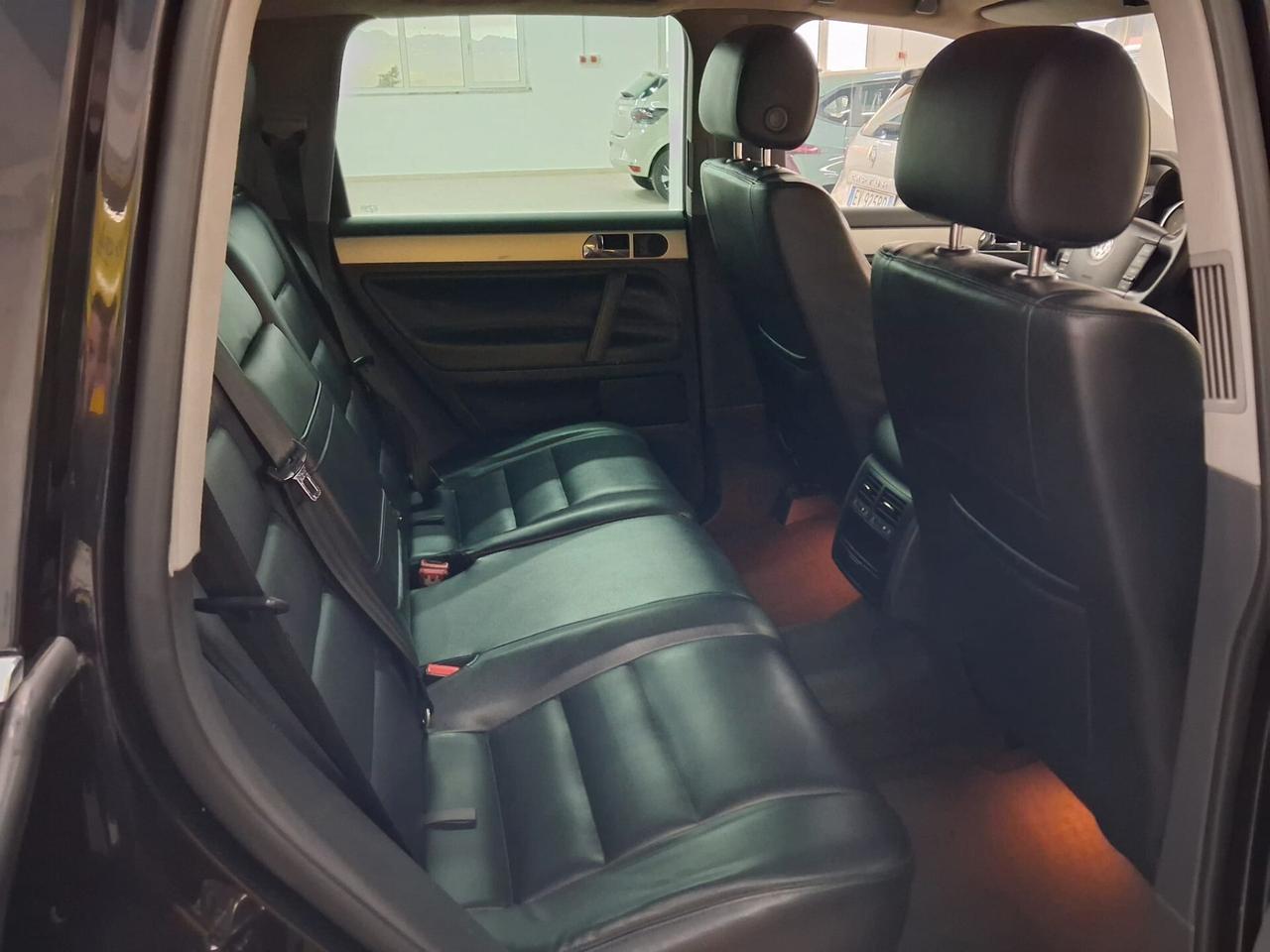 Volkswagen Touareg 2.5 R5 TDI DPF Exclusive 4MOTION