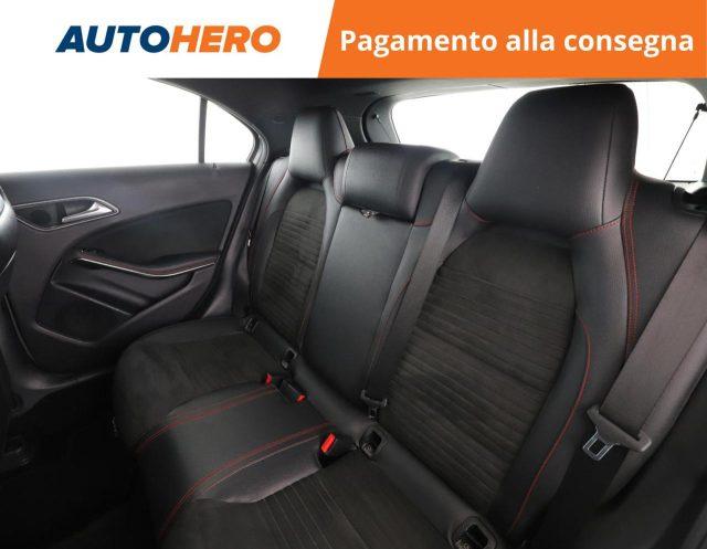 MERCEDES-BENZ A 180 d Premium