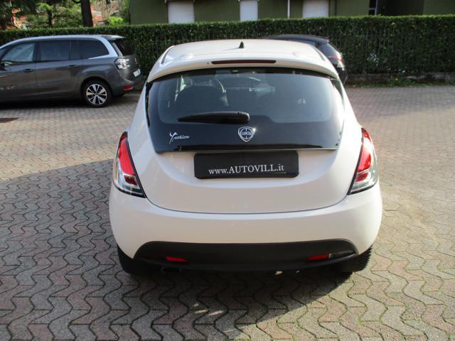 LANCIA Ypsilon 1.2 69 CV 5 porte Gold *OK NEOPATENTATI !!