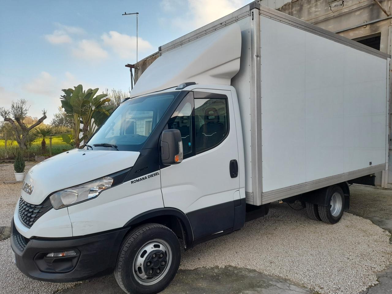 IVECO DAILY 35C14TURBO CASSA MOBILI 2021