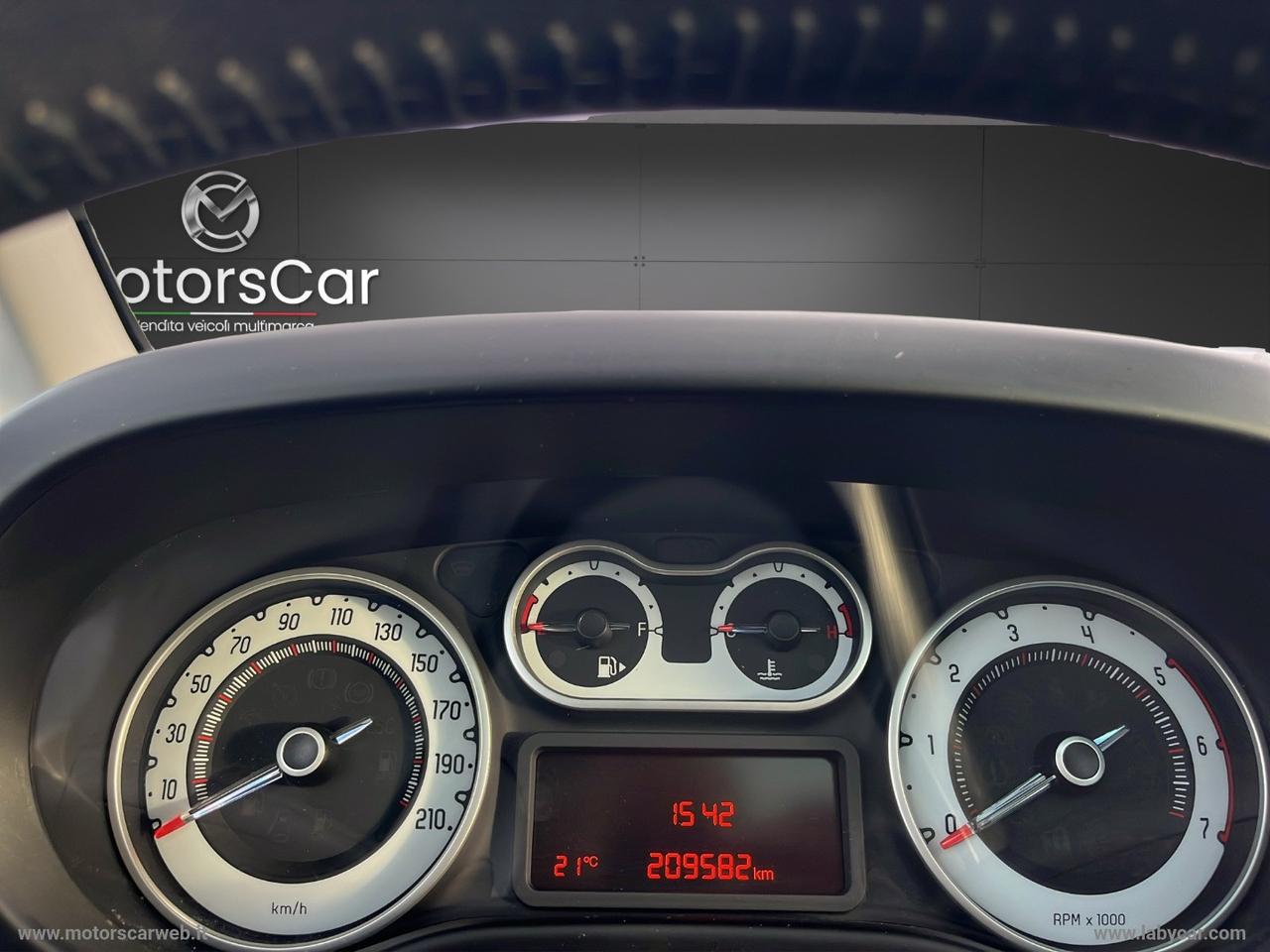 FIAT 500L 1.6 MJT 105 CV Trekking