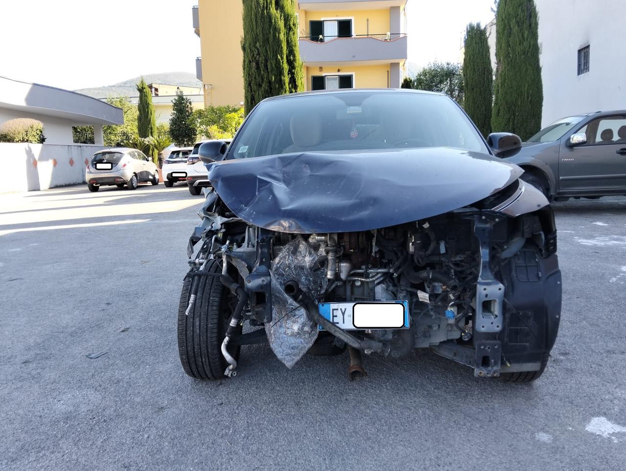 Lancia Ypsilon 1.3 M-jet 95cv 2015 SINISTRATA