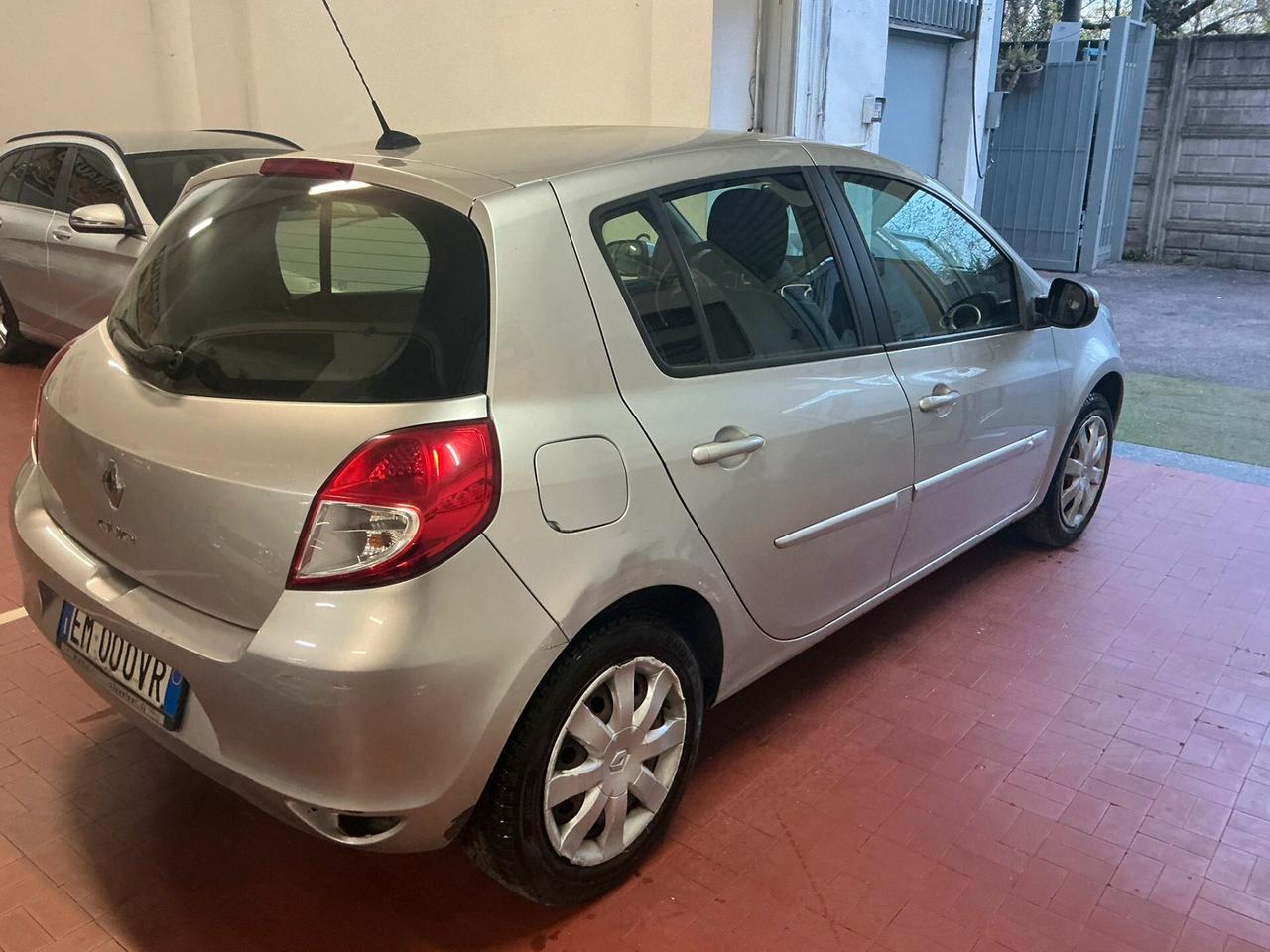 Renault Clio 1.2 16V 5 porte GPL Yahoo! 2012
