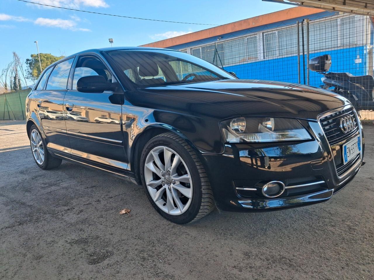 Audi A3 SPB 1.6 TDI 105 CV CR-*FRIZIONE NUOVA*