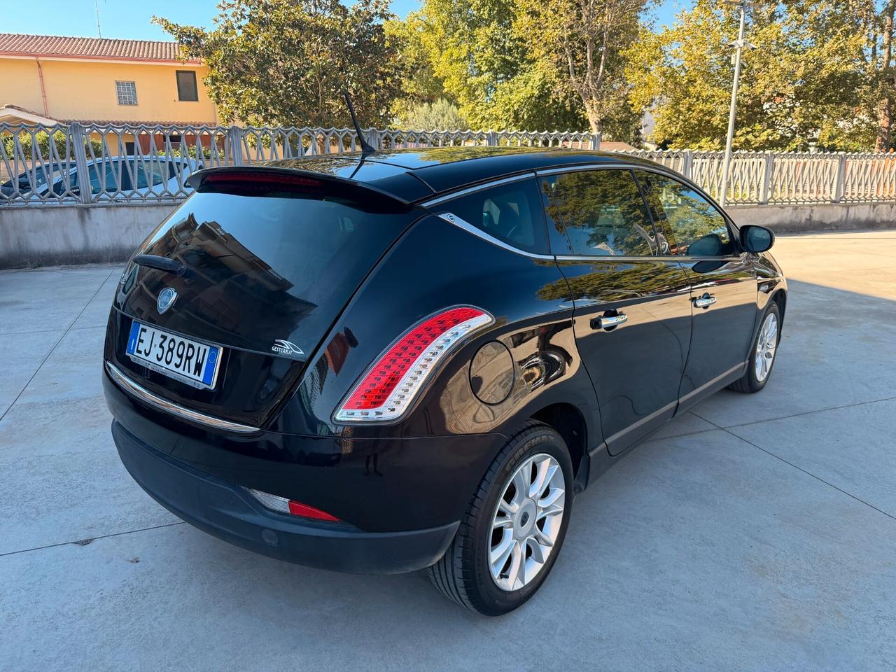 Lancia Delta 1.6 MJT DPF 105 CV Gold