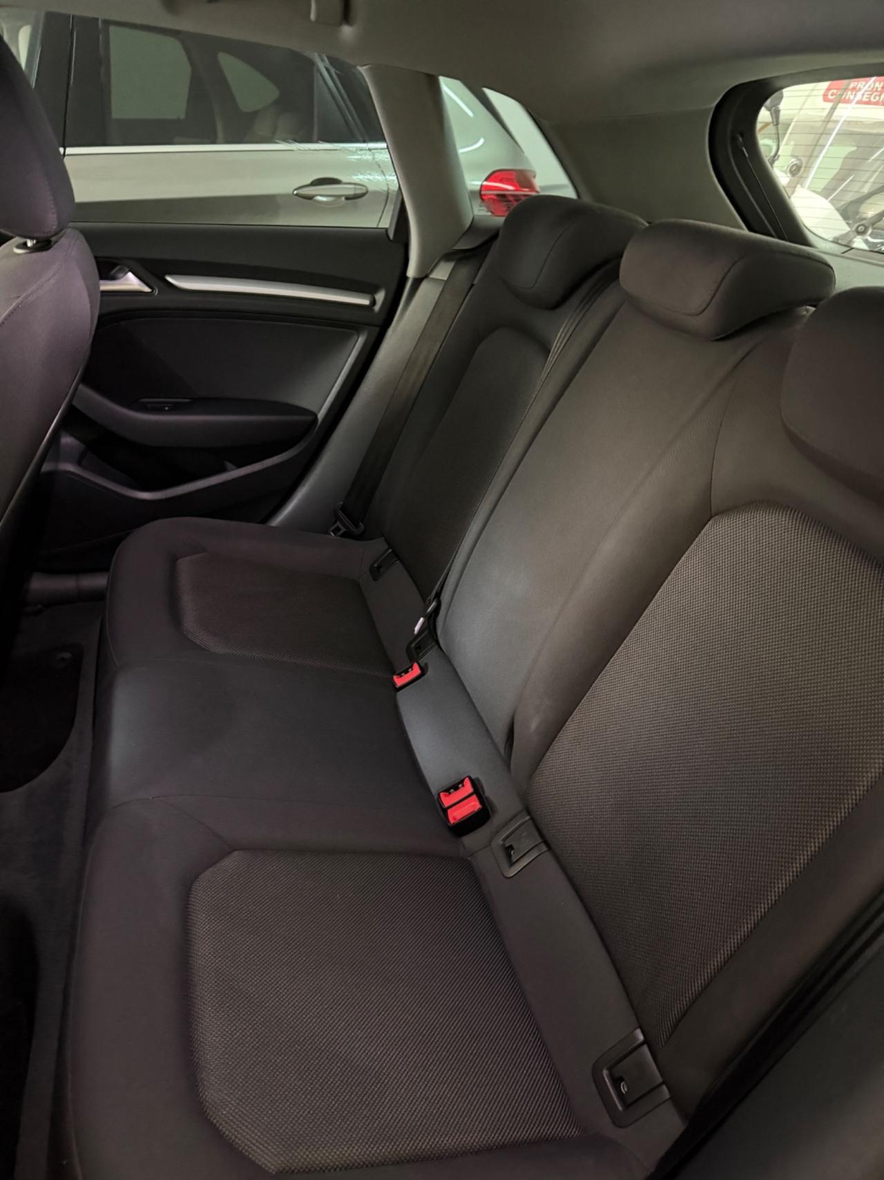 Audi A3 SPB 30 TDI S tronic Business