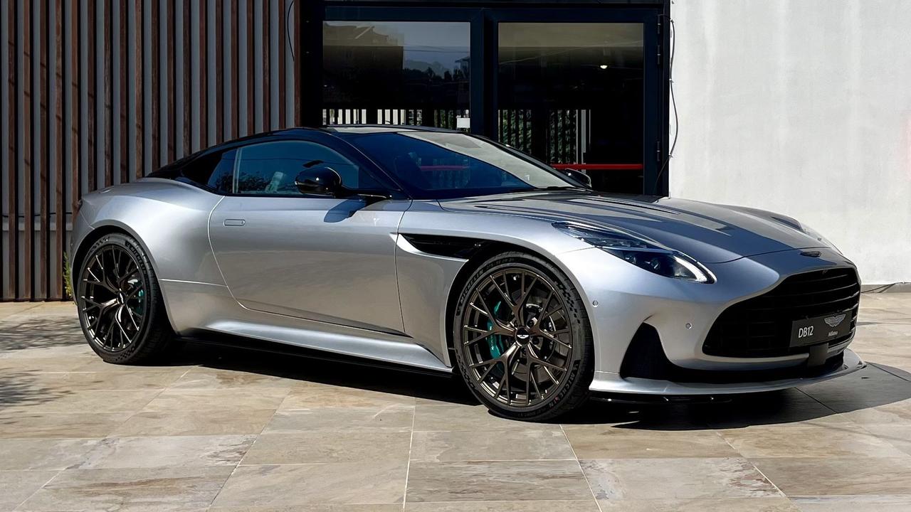 ASTON MARTIN DB12 Coupe 4.0 V8 auto