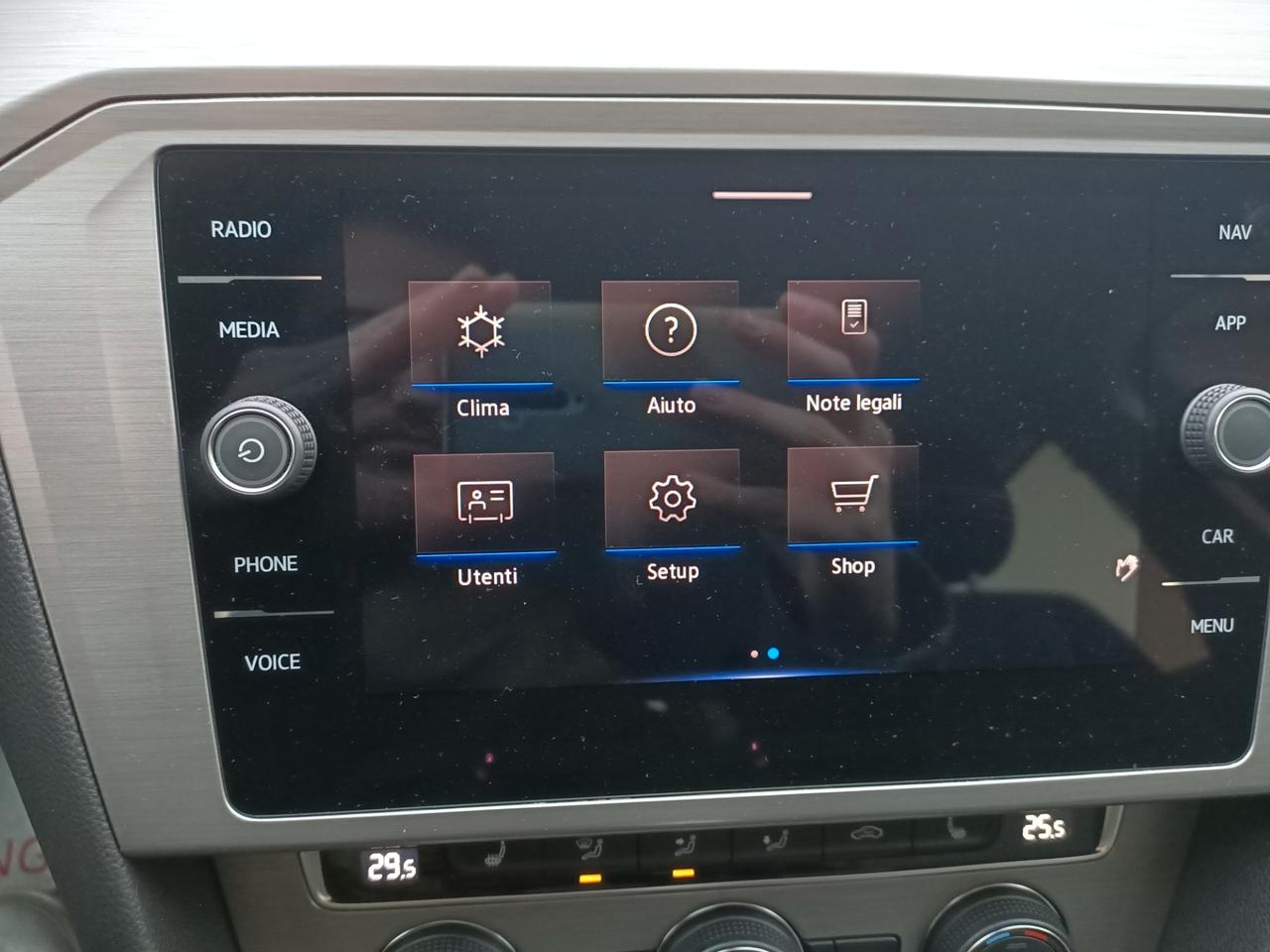 Volkswagen Passat Variant 1.6 TDI SCR DSG Business BMT